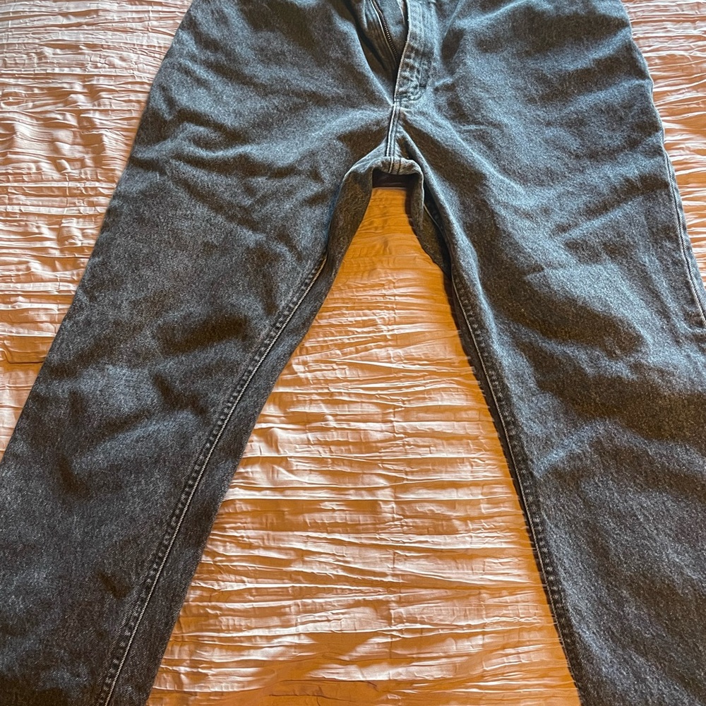 Vintage Lee Relaxed Gray Jeans with Classic Straight-Leg Design